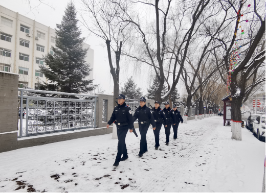 太原古交：雪“景”冻人  雪“警”暖心134.png