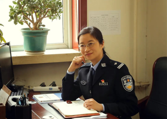 女警的美不止一面219.png