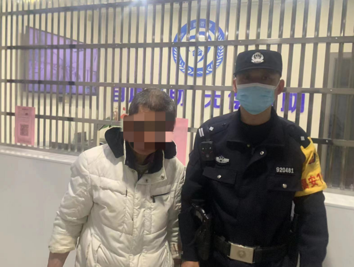 福建福安巡特警：践行雷锋精神 民有所呼警有所应