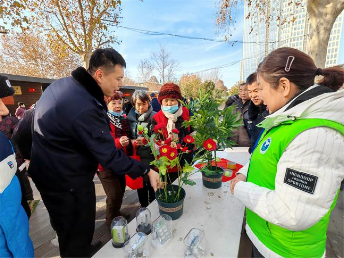 河南：郑州开展“禁毒年货节”宣传活动455.png