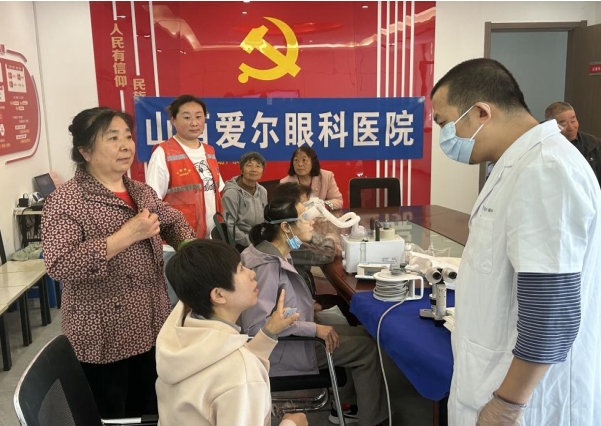 太原万柏林区西铭街道：防盲进社区  关注眼健康