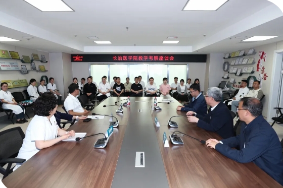 长治医学院专家在临汾市中心医院督导研究生培养工作