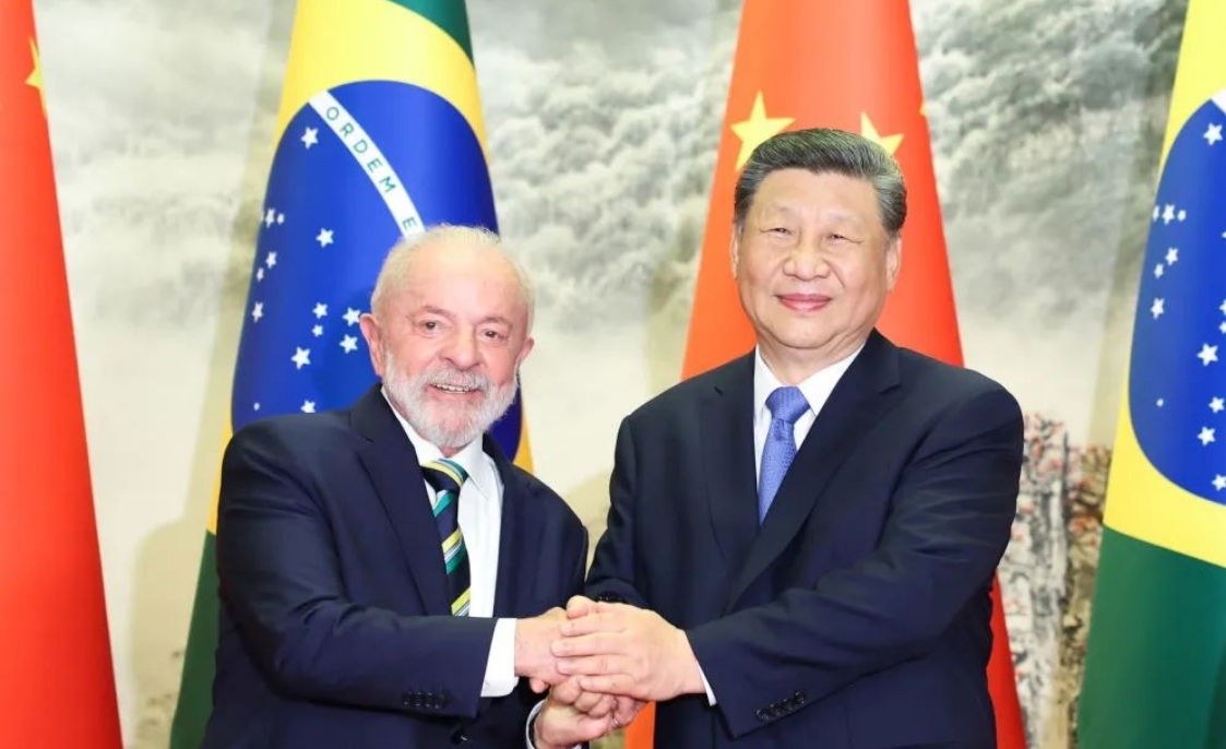 习近平同巴西总统卢拉会谈