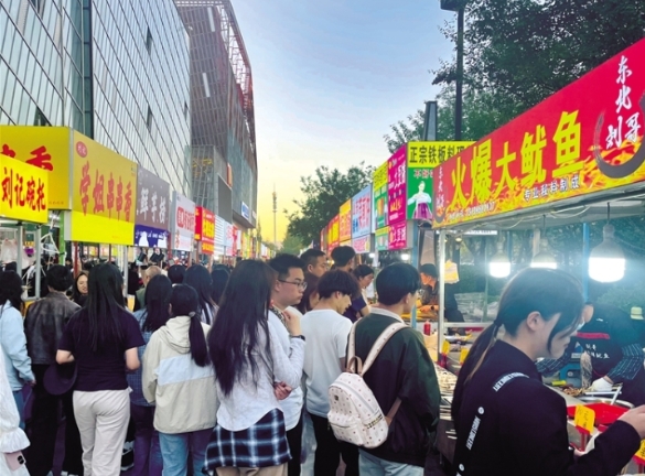 华灯映市井  夏夜炙繁华——夜经济持续不断激发晋中市活力