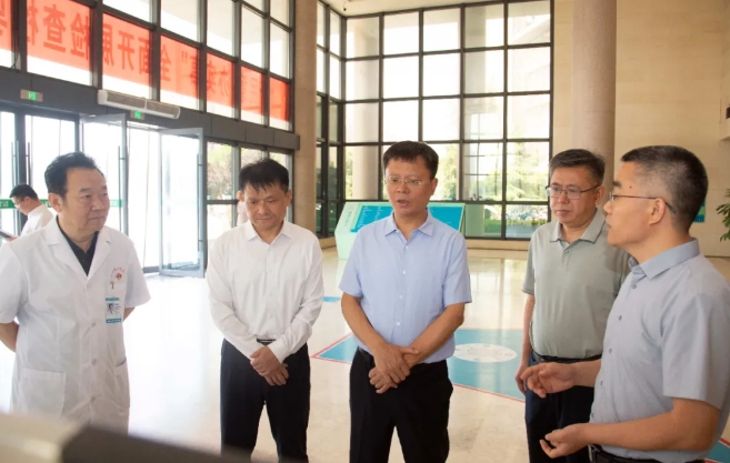 临汾市委副书记、市长王延峰在侯马乡宁调研
