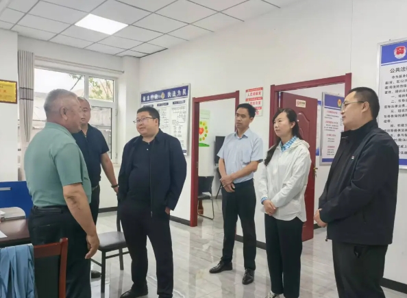 吕梁汾阳市委政法委书记调研指导镇（街道）综治中心规范化建设工