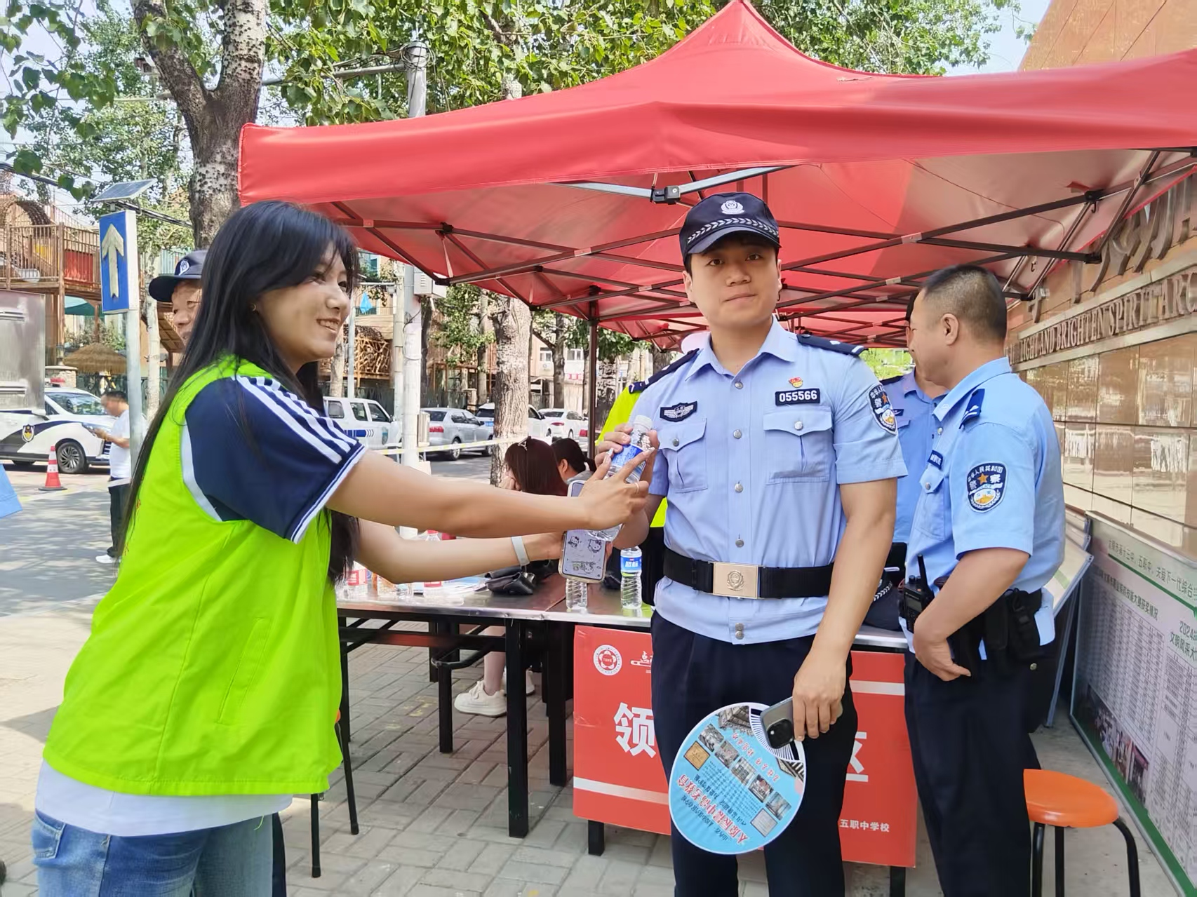 太原万柏林区兴华街道：暖心服务  高考护航