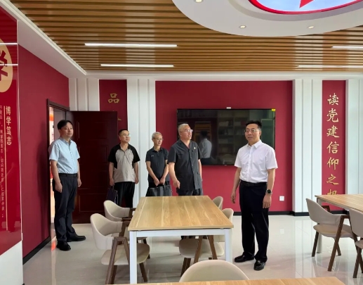忻州中院党组书记、院长栗向东在静乐法院调研指导工作