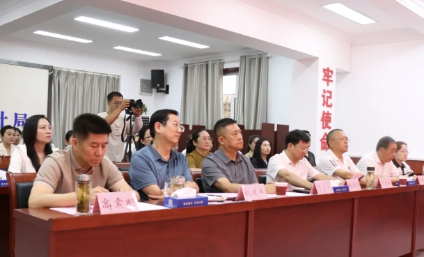 吕梁市统计系统举办“讲党性 明法纪 守道德 勇担当”青年干部