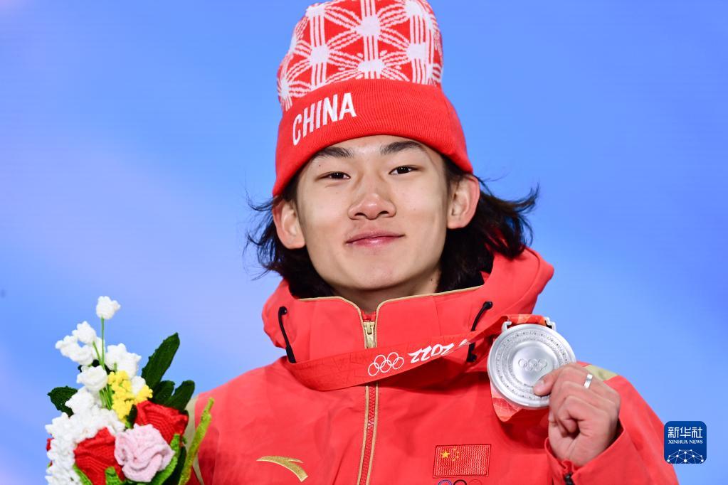 体育时评：从苏翊鸣到谷爱凌，这就是中国青年！