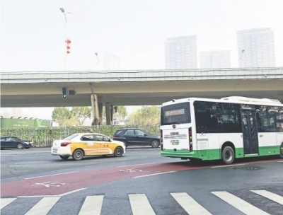 “右转必停”新规，武汉会跟进吗？