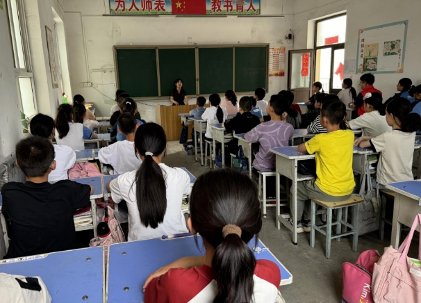 临汾洪洞县人民法院：筑牢法治防线，共建平安校园