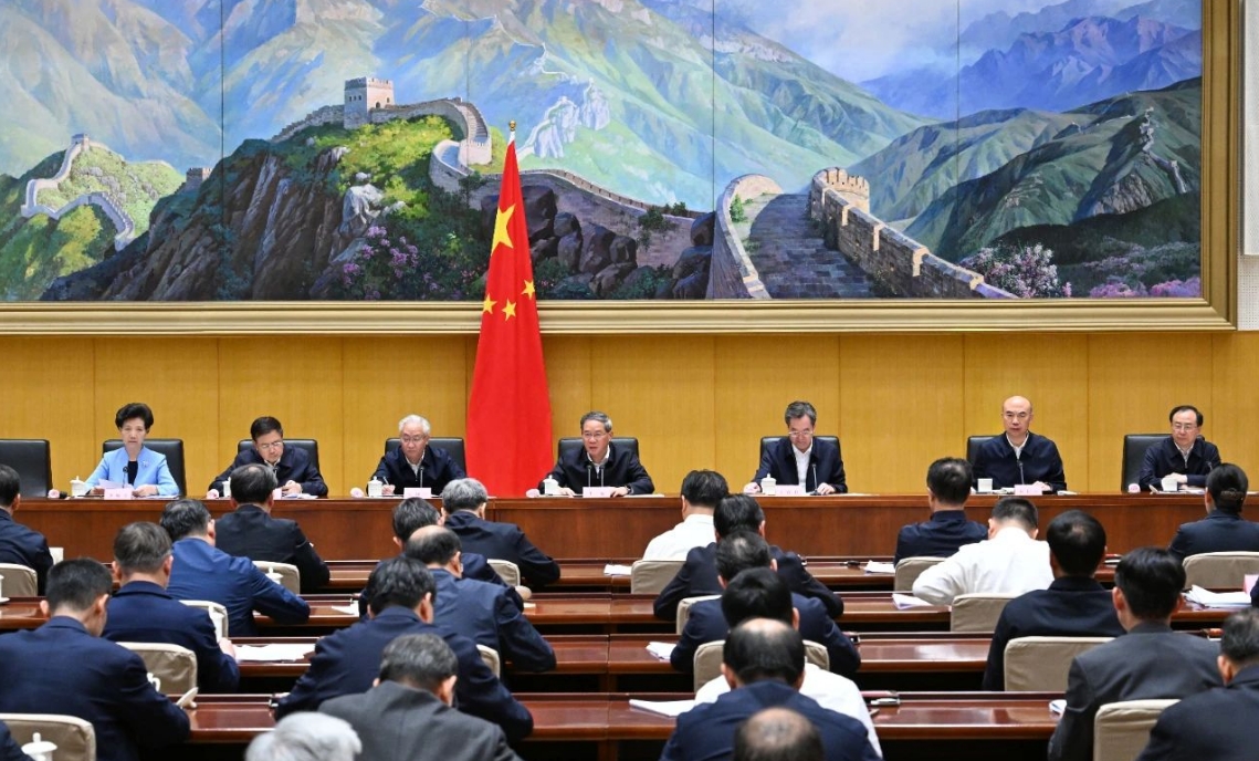 李强在做强国内大循环工作推进会上强调  把做强国内