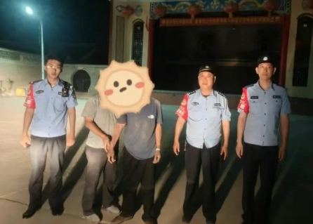 运城河津：老人夜晚迷路 民警暖心救助