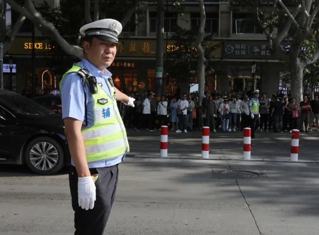 2025高考，临汾公安交警“警”心尽力，护航高考始终在行动