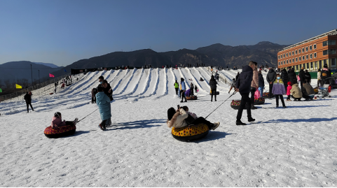 太原稻田公园：社火闹元宵 冰雪欢乐多581.png