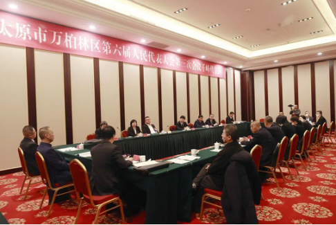 太原市万柏林区:区人大代表审议和讨论《政府工作报告》613.png