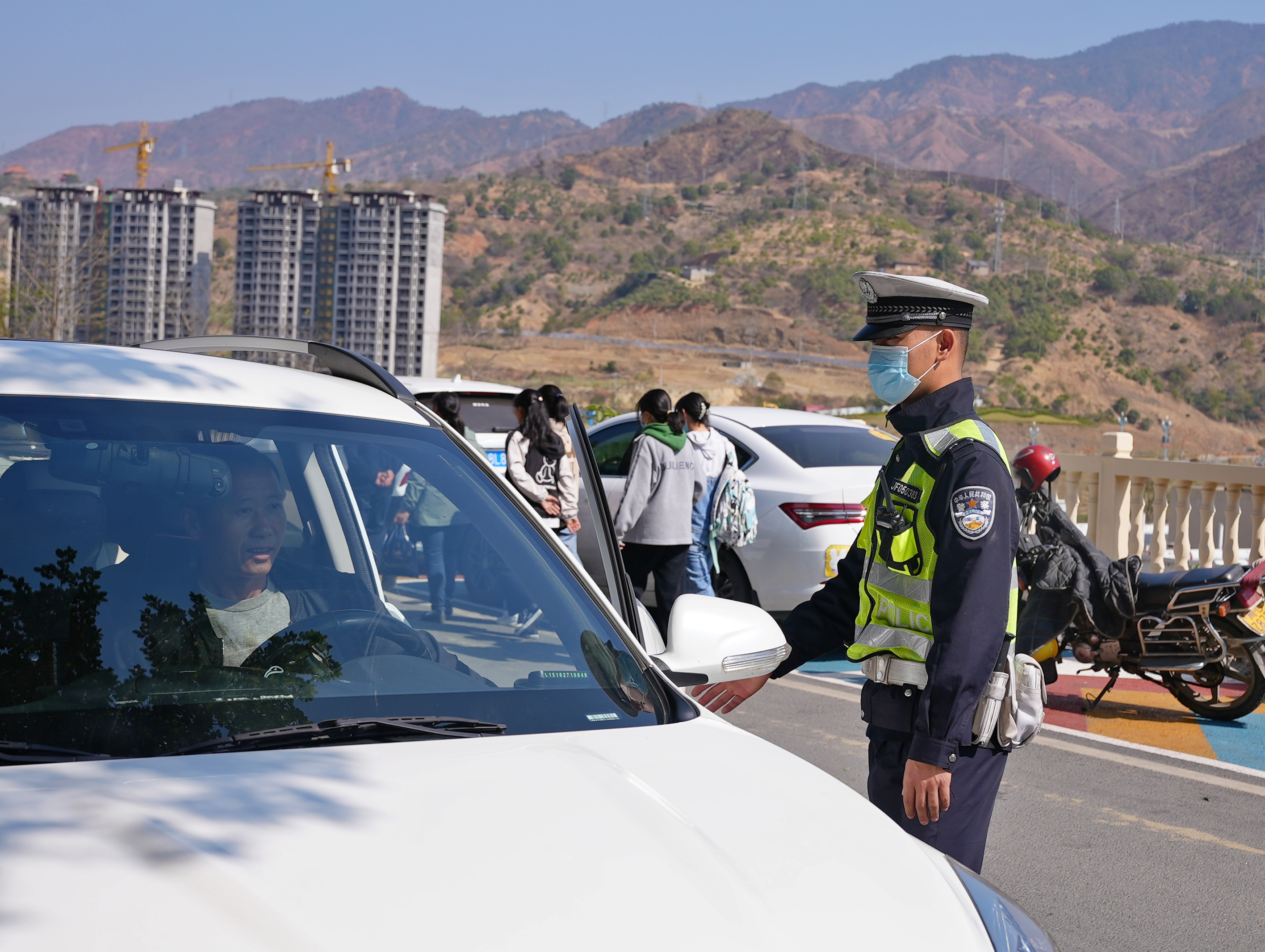 广元交警走进校园上好“交通安全第一课”