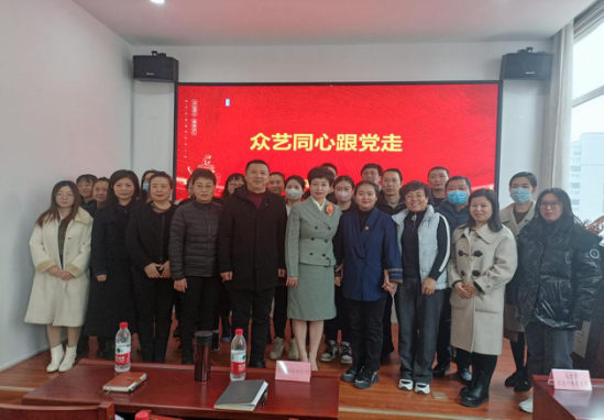 太原滨河社区开展“众艺同心跟党走”艺术党课211.png