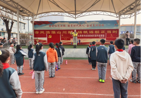 太原市万柏林区开展“应急防减灾 宣传进课堂”党建联建活动282.png