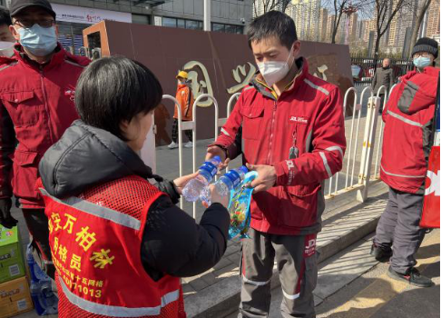太原万柏林:弘扬雷锋精神+关爱新业态群体307.png