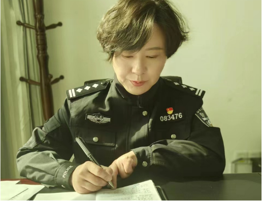 临汾吉县：巾帼心向党 国门绽芳华