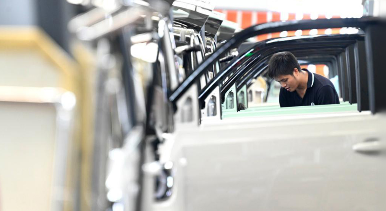 新能源汽车出口同比增长190% 汽车行业迎来发展新机遇