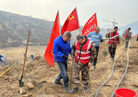 太原阳曲县西凌井乡开展 “党建引领促发展 争先植树添新绿”主题党日活动180.png