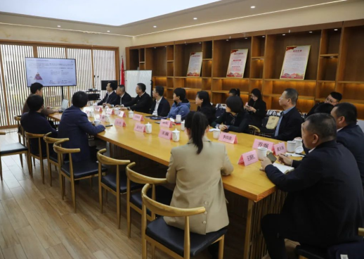 探索“形实魂”助力乡村振兴——太原尖草坪区委一行赴上海市吴房村考察乡村振兴