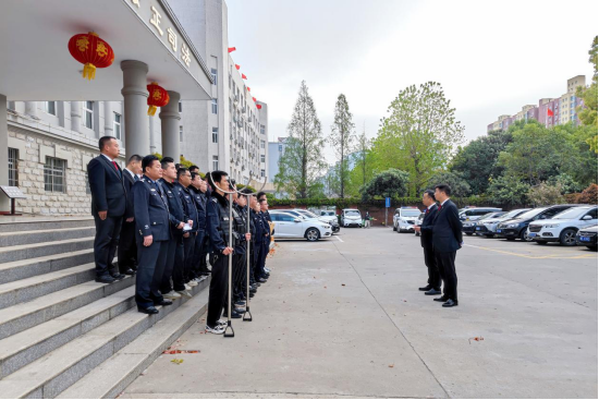 燃! 109.7万网友“沉浸式”围观河南鲁山法院“豫剑执行”