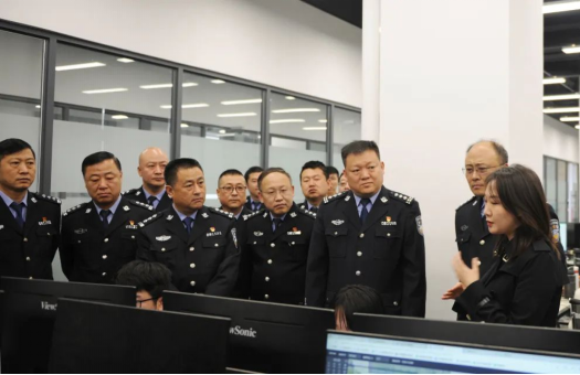 临汾市公安局直属分局杨勇一行赴尧都云商产业园区开展走访服务活动