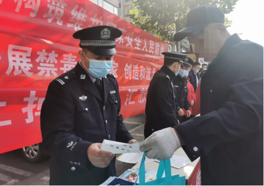 青年先锋冀鹏：把群众的事当作自己的事来对待