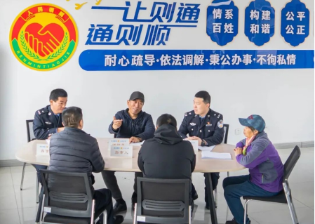 【聚焦一线】“李洪仲调解工作室”的故事