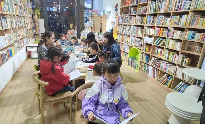 太原万柏林区小井峪街道：阅读沐初心  书香致未来