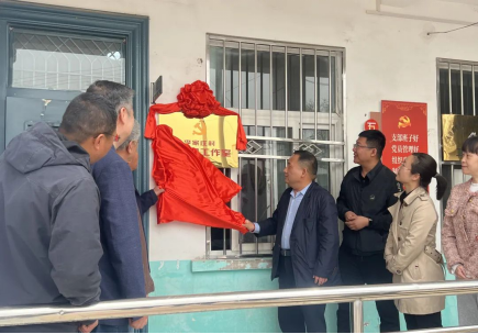 太原杏花岭区中涧河镇：“老书记”传帮带“新人才”添活力