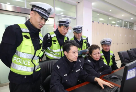 临汾霍州公安见疑不放 连续破获两起交通肇事逃逸案