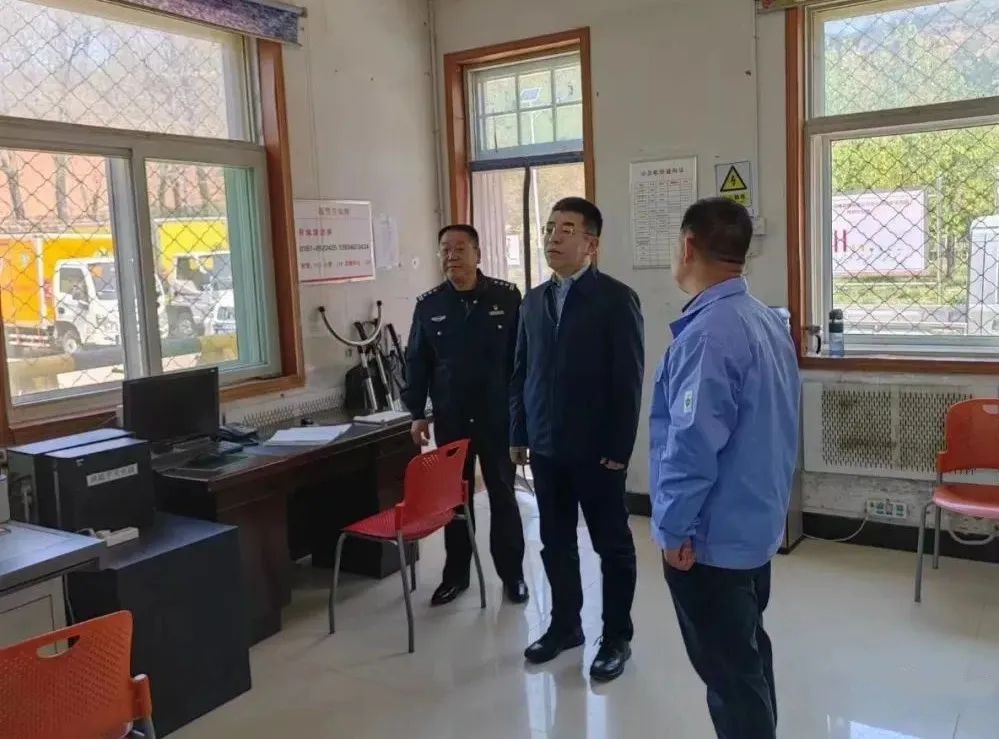 临汾安泽县政府副县长、公安局长赵伟“五一”期间督导检查安全生产工作