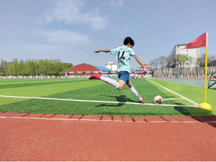 展阳光体育  享快乐足球——2023太原尖草坪区“奔跑吧 · 少年”校园足球联赛