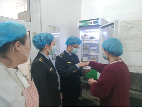 太原万柏林区市场监督管理局开展制止餐饮浪费进校园宣传活动