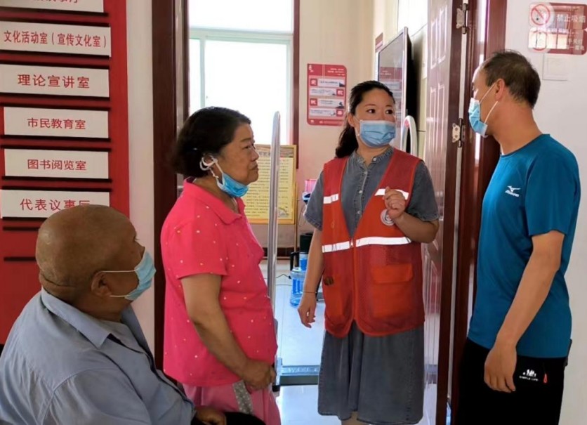 太原迎泽区文庙街道：爱心唠嗑队  十年暖心路