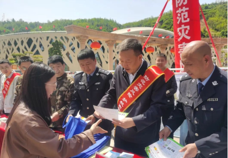 临汾蒲县公安局积极开展全国防灾减灾日宣传活动