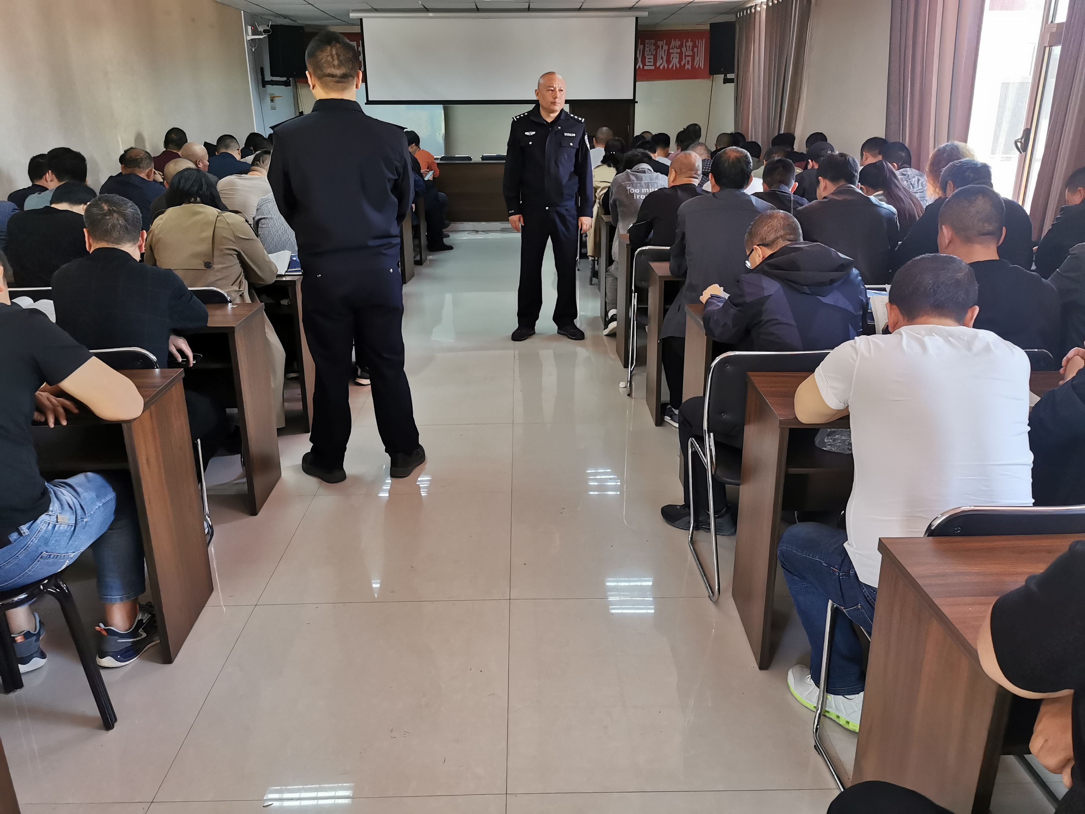 山西榆社县公安局治安大队助力企业开展涉爆人员培训