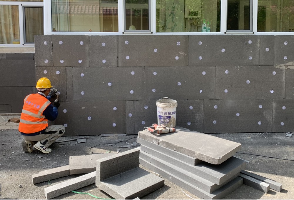 太原迎泽区：外墙保温喜变脸  小区楼栋换新颜