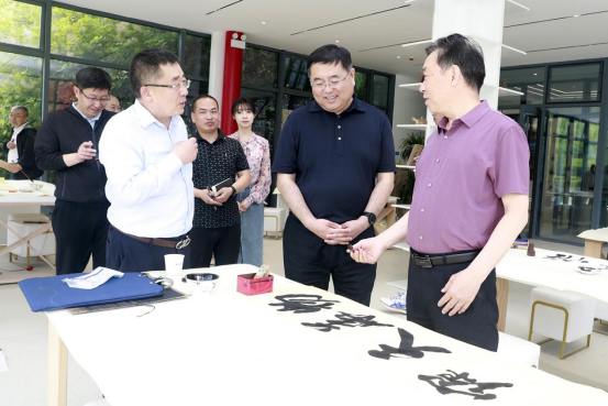 太原万柏林区：孙泉调研全区宣传思想工作