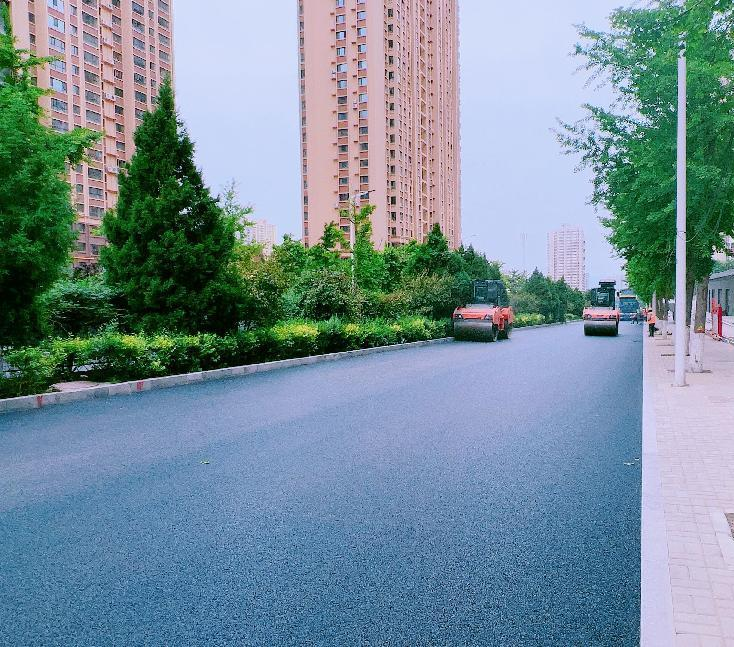 　太原迎春街（杨家峪高速口——东中环）雨污分流道路改造工程已全部完工