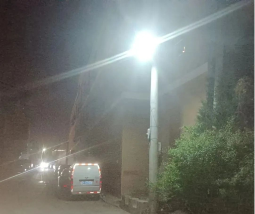 太原阳曲县：盏盏路灯暖民心   照亮居民回家路