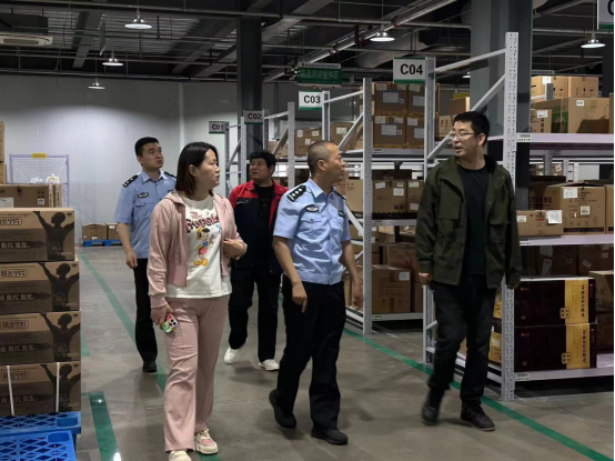 山西寿阳公安食药侦大队：走访企业听民意  服务企业助发展