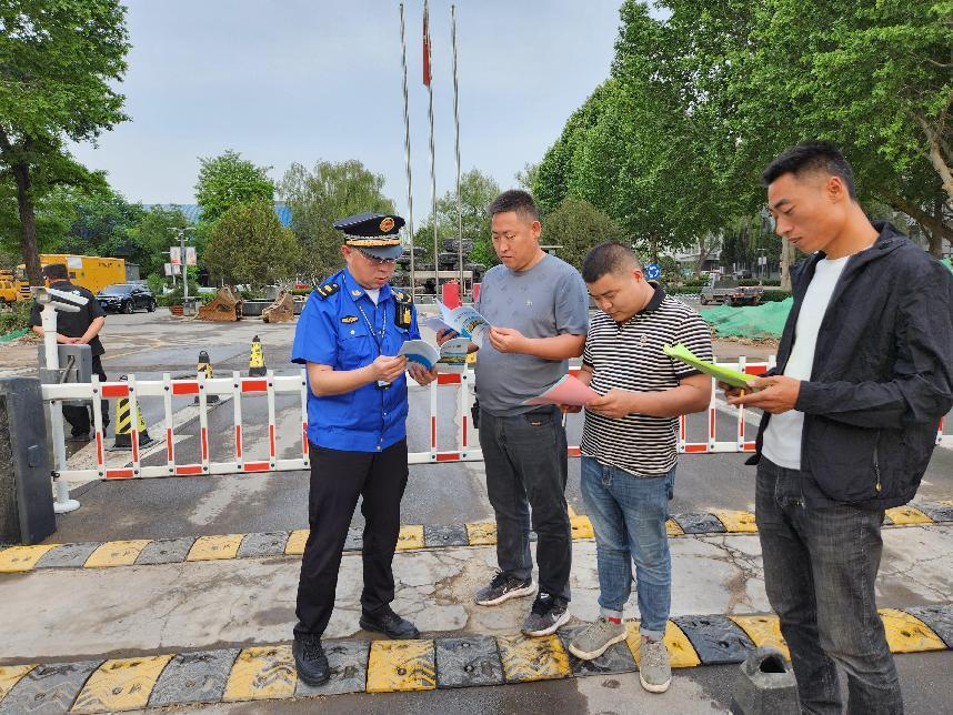 太原市城管执法队：开展法治学习宣传  推进法治城管建设