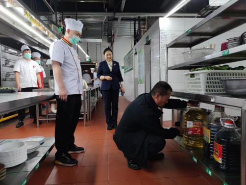 太原万柏林区和平街道全力保障高考期间食品安全