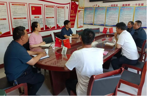 忻州繁峙县委常委、组织部长马永峰在东山乡、金山铺乡调研